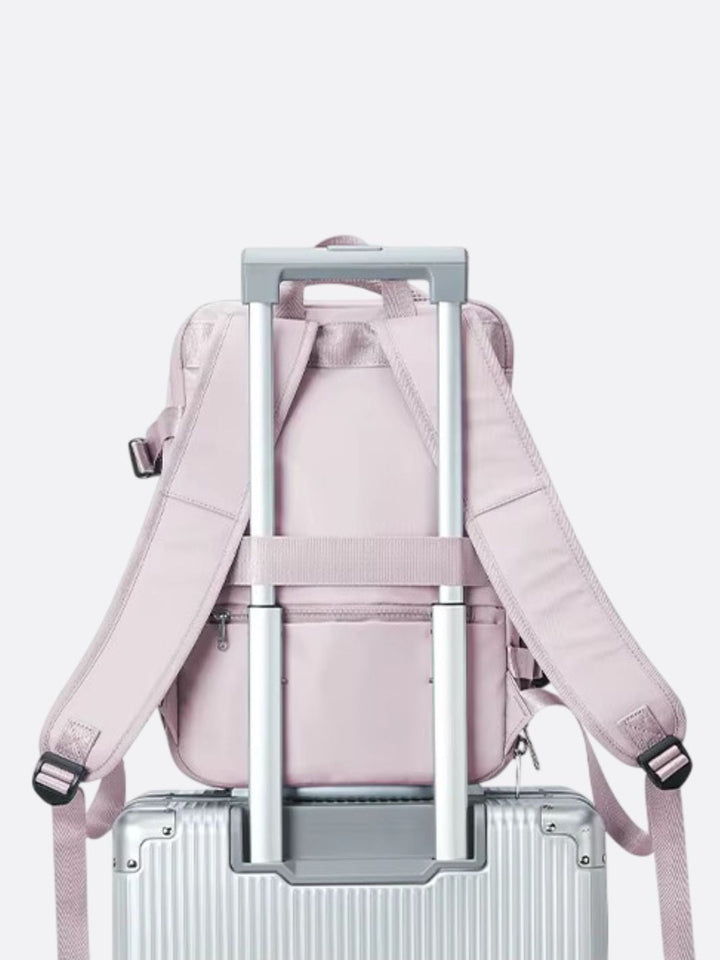 Mochila de viaje y equipaje de mano.