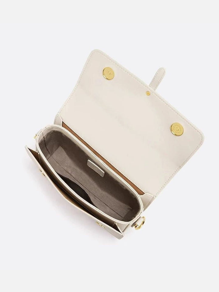 Bolso de hombro de piel blanca