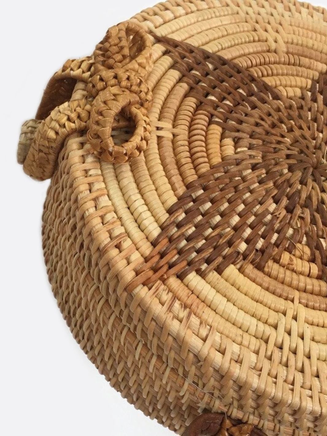 Bolso bandolera de ratán