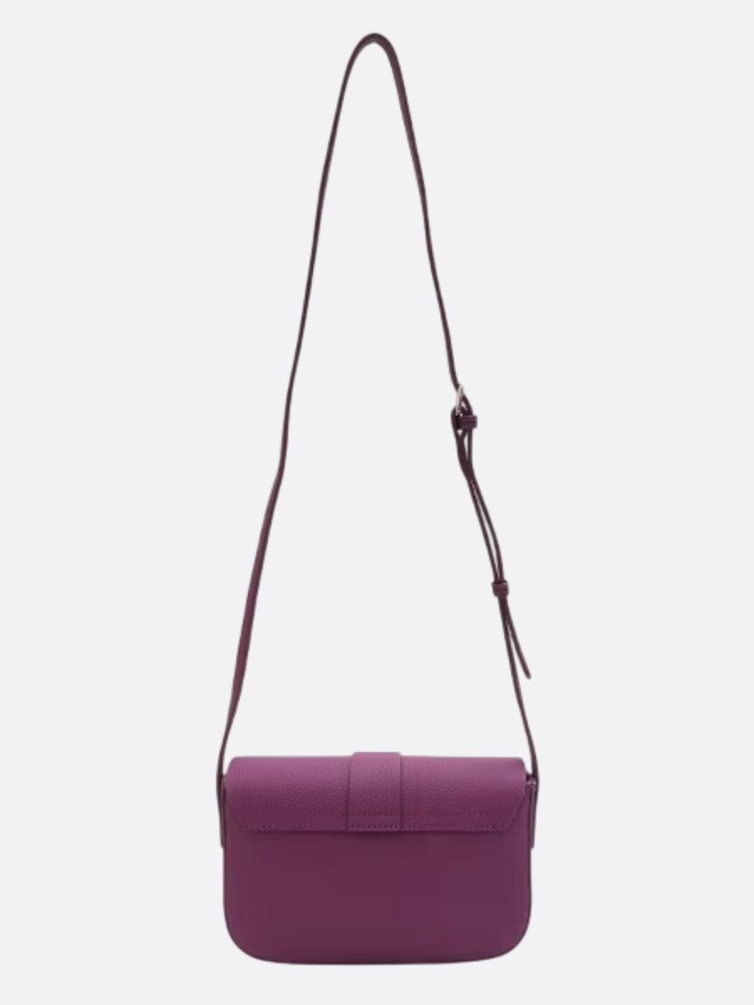 Bolso de piel granulada con bandolera