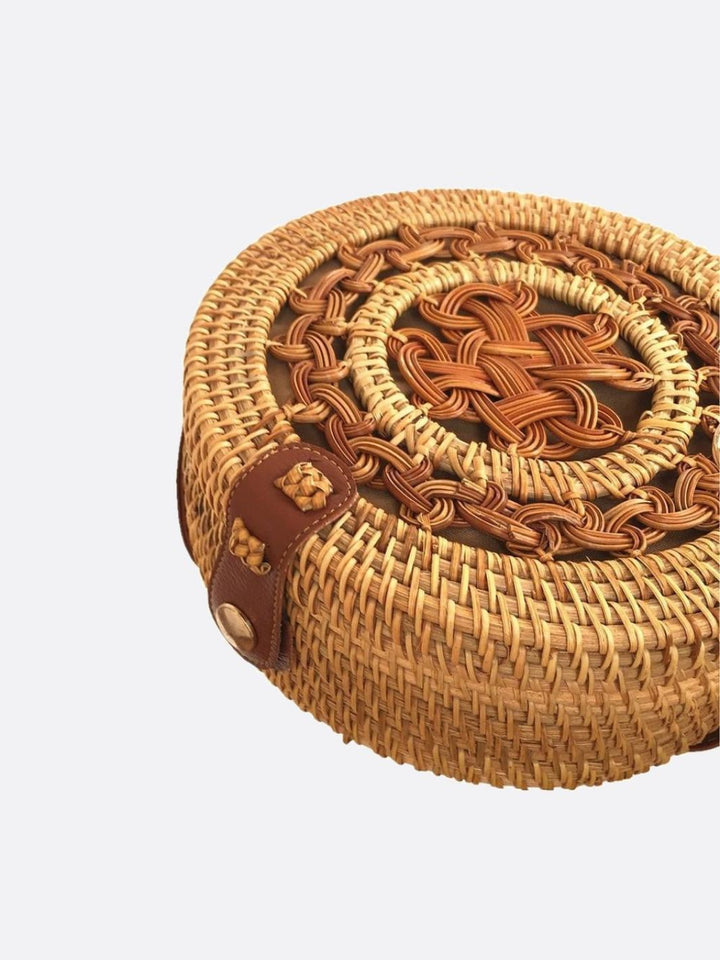 Bolso de ratán tejido